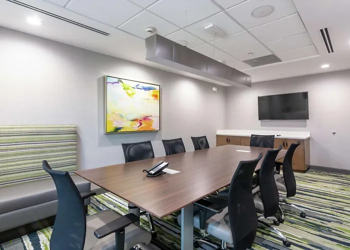 Hampton Inn & Suites Dallas East